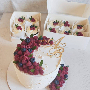 «Пиршество ягод» купить - серпухов.сладкоежкин.рф