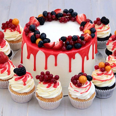 Торт глазурь и ягоды купить - серпухов.сладкоежкин.рф